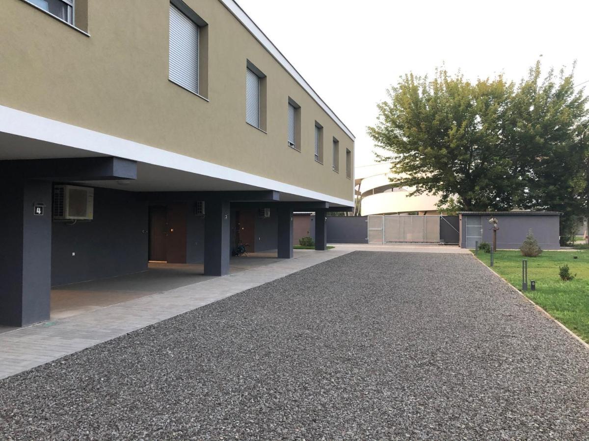 Opustisza7 Apartman Tiszafüred Esterno foto
